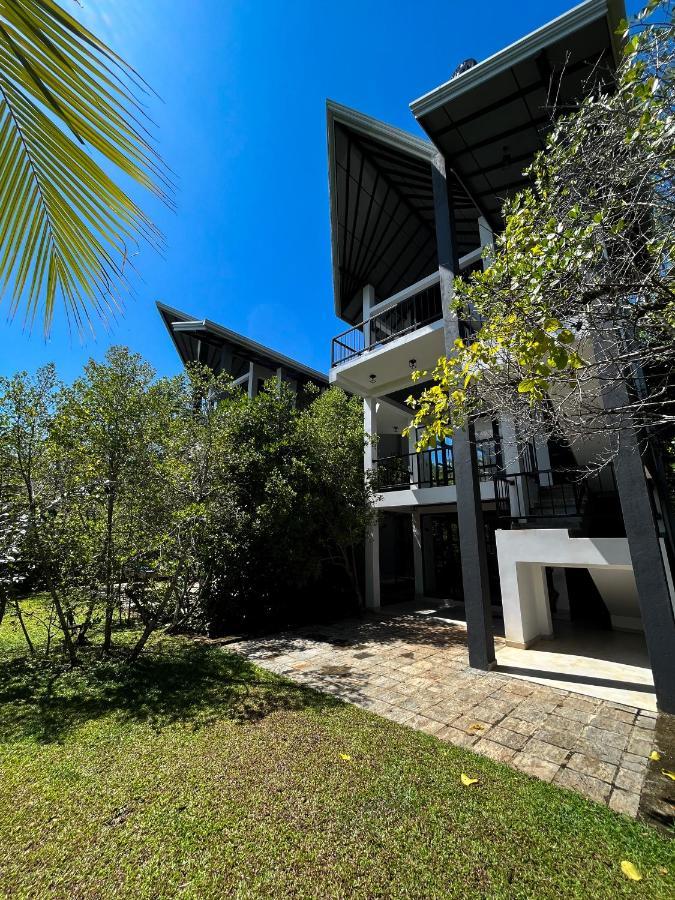 Karawwa Luxury Villas Hikkaduwa Exterior foto